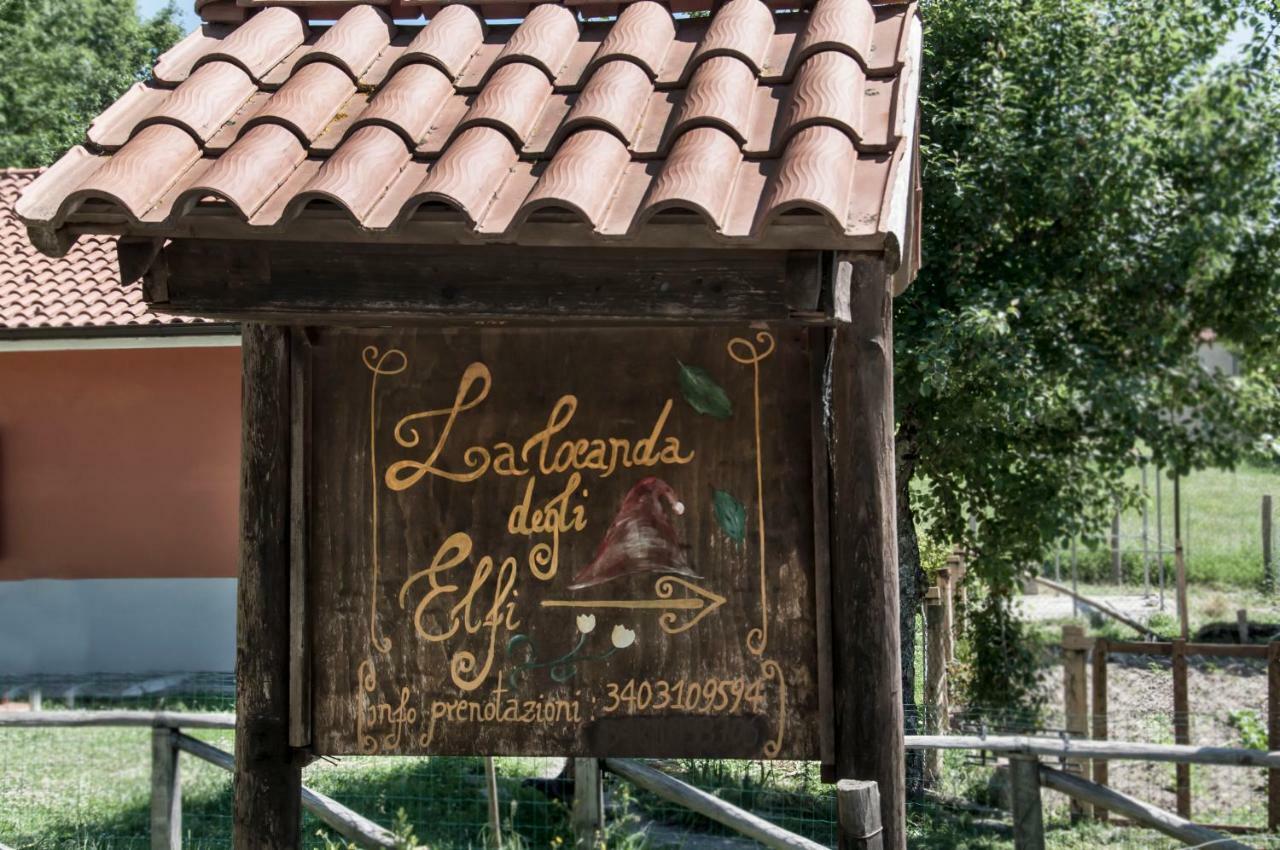 La Locanda Degli Elfi 维贾内洛 外观 照片